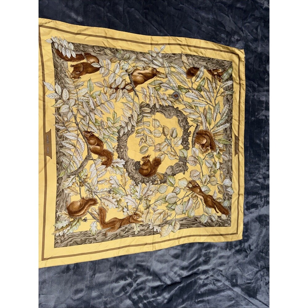 Authentic Vintage HERMES SCARF 90 Casse Noisette 35”x35”